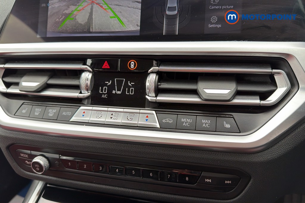 BMW 3 Series Sport Pro Automatic Petrol Plug-In Hybrid Saloon - Stock Number (1628060) - 14th supplementary image