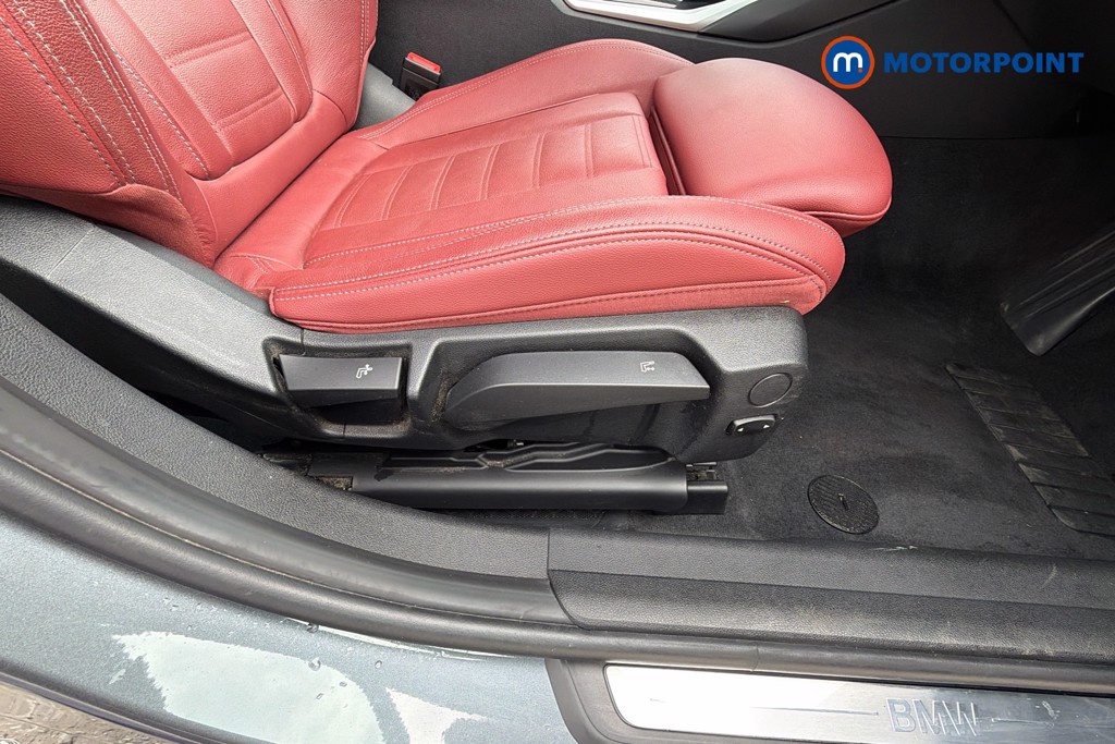 BMW 3 Series Sport Pro Automatic Petrol Plug-In Hybrid Saloon - Stock Number (1628060) - 25th supplementary image