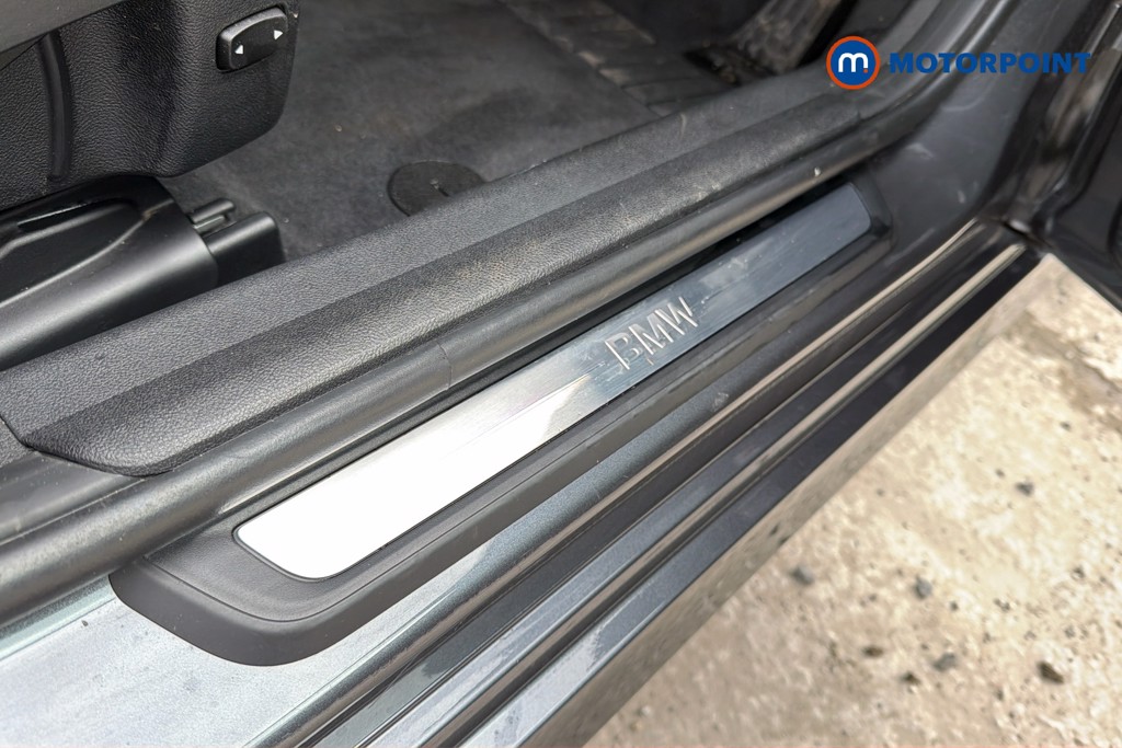 BMW 3 Series Sport Pro Automatic Petrol Plug-In Hybrid Saloon - Stock Number (1628060) - 27th supplementary image