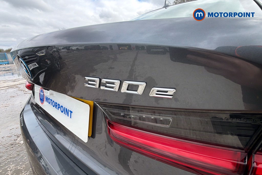 BMW 3 Series Sport Pro Automatic Petrol Plug-In Hybrid Saloon - Stock Number (1628060) - 37th supplementary image