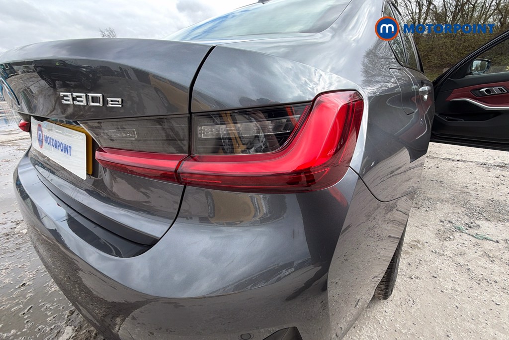 BMW 3 Series Sport Pro Automatic Petrol Plug-In Hybrid Saloon - Stock Number (1628060) - 38th supplementary image