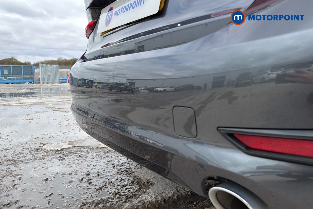 BMW 3 Series Sport Pro Automatic Petrol Plug-In Hybrid Saloon - Stock Number (1628060) - 40th supplementary image