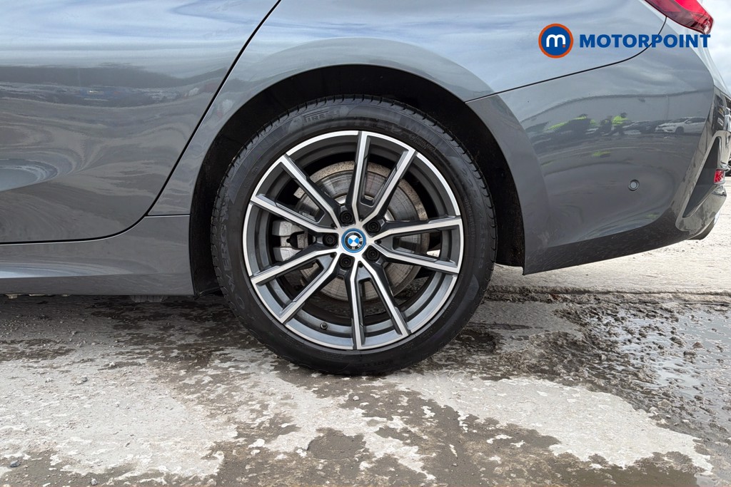 BMW 3 Series Sport Pro Automatic Petrol Plug-In Hybrid Saloon - Stock Number (1628060) - 48th supplementary image