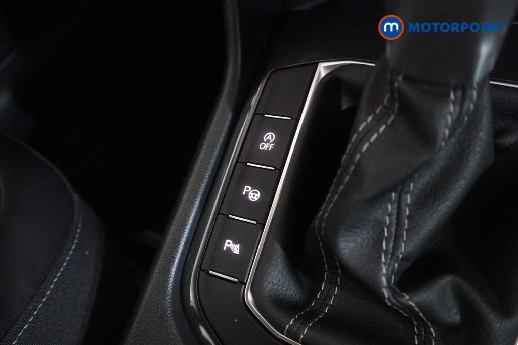 Volkswagen Tiguan R-Line Automatic Diesel SUV - Stock Number (1628542) - 12th supplementary image