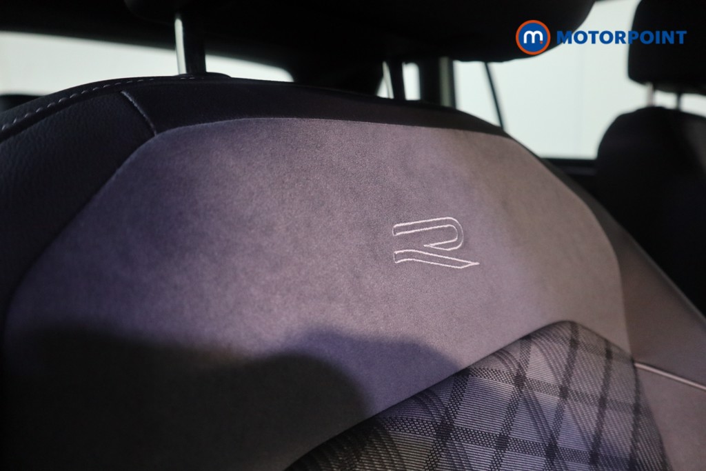 Volkswagen Tiguan R-Line Automatic Diesel SUV - Stock Number (1628542) - 20th supplementary image