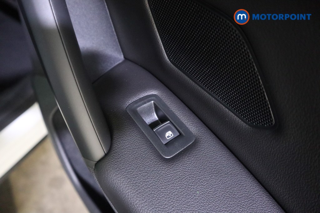 Volkswagen Tiguan R-Line Automatic Diesel SUV - Stock Number (1628542) - 25th supplementary image