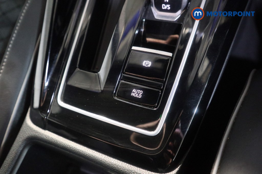 Volkswagen Golf R-Line Automatic Petrol Hatchback - Stock Number (1628949) - 10th supplementary image