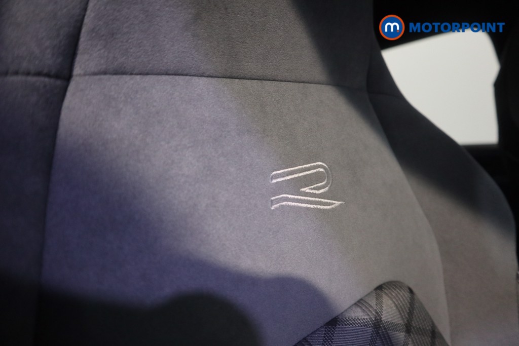 Volkswagen Golf R-Line Automatic Petrol Hatchback - Stock Number (1628949) - 16th supplementary image