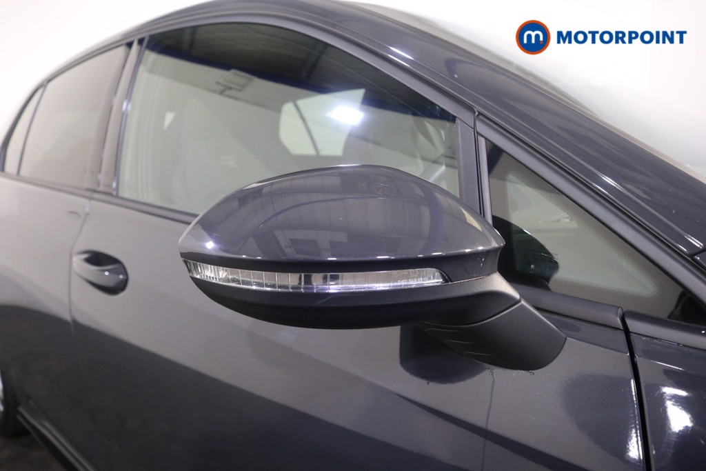 Volkswagen Golf R-Line Automatic Petrol Hatchback - Stock Number (1628949) - 31st supplementary image