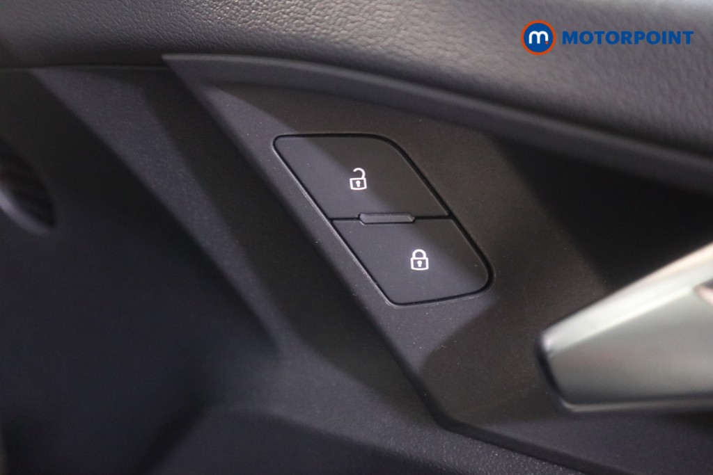 Audi A3 S Line Automatic Petrol Hatchback - Stock Number (1628953) - 14th supplementary image