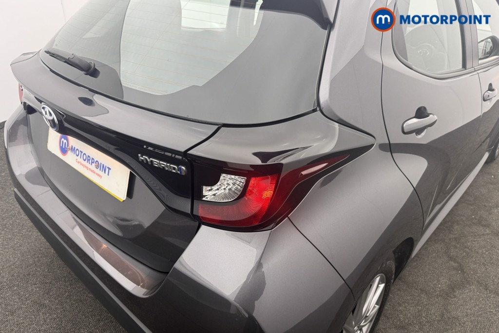 Toyota Yaris Icon Automatic Petrol-Electric Hybrid Hatchback - Stock Number (1629158) - 19th supplementary image