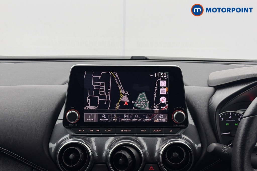 Nissan Juke N-Connecta Manual Petrol SUV - Stock Number (1629360) - 3rd supplementary image