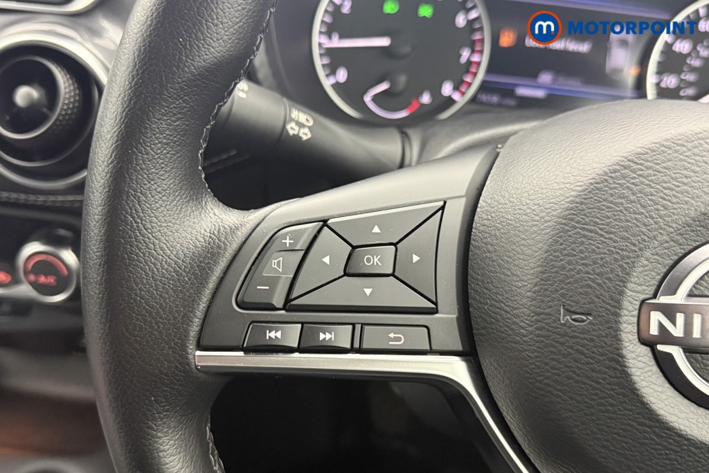 Nissan Juke N-Connecta Manual Petrol SUV - Stock Number (1629360) - 8th supplementary image