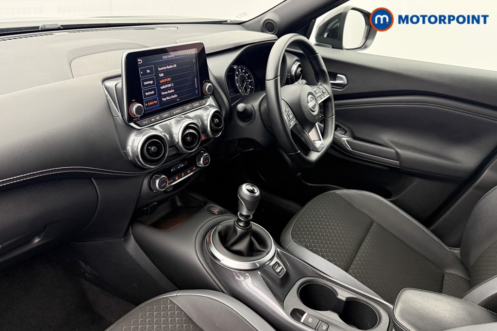 Nissan Juke N-Connecta Manual Petrol SUV - Stock Number (1629360) - 20th supplementary image