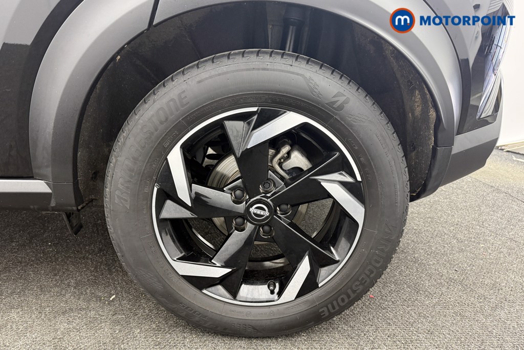 Nissan Juke N-Connecta Manual Petrol SUV - Stock Number (1629360) - 30th supplementary image