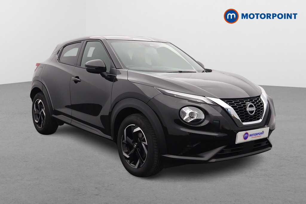 Nissan Juke N-Connecta Manual Petrol SUV - Stock Number (1629360) - Drivers side front corner