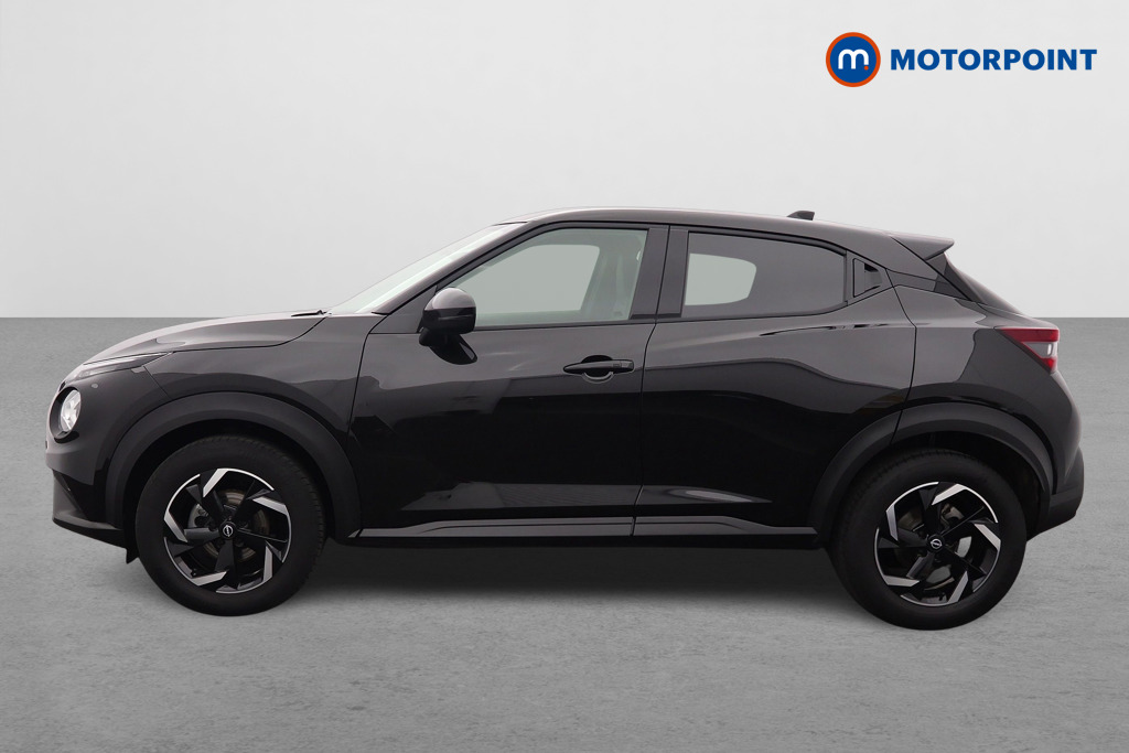 Nissan Juke N-Connecta Manual Petrol SUV - Stock Number (1629360) - Passenger side