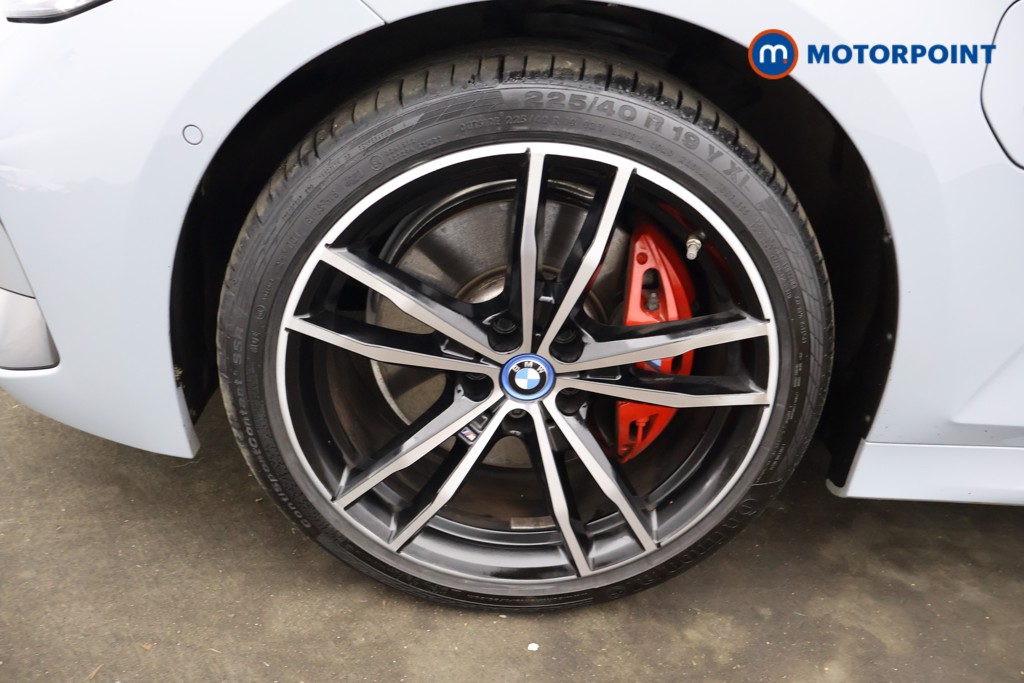 BMW 3 Series M Sport Automatic Petrol Plug-In Hybrid Estate - Stock Number (1629415) - 23rd supplementary image