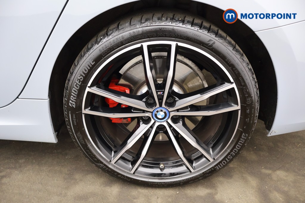 BMW 3 Series M Sport Automatic Petrol Plug-In Hybrid Estate - Stock Number (1629415) - 24th supplementary image