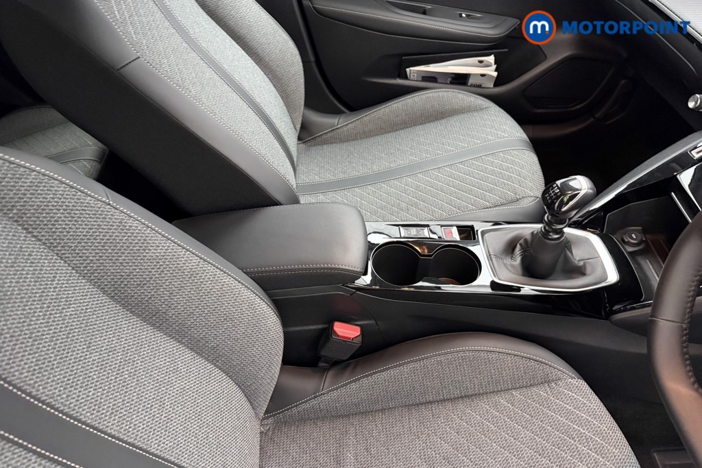 Peugeot 208 Allure Manual Petrol Hatchback - Stock Number (1630122) - 13th supplementary image
