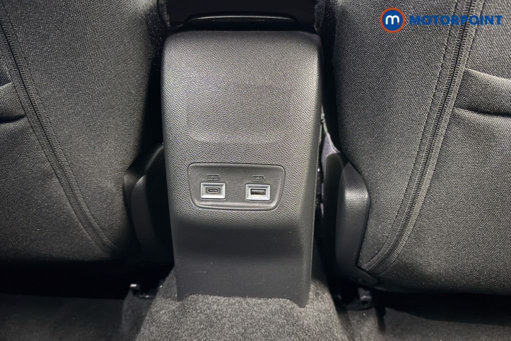 Peugeot 2008 Allure Manual Petrol SUV - Stock Number (1630156) - 18th supplementary image