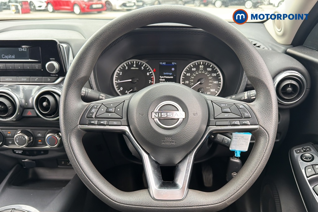 Nissan Juke Visia Manual Petrol SUV - Stock Number (1630730) - 2nd supplementary image