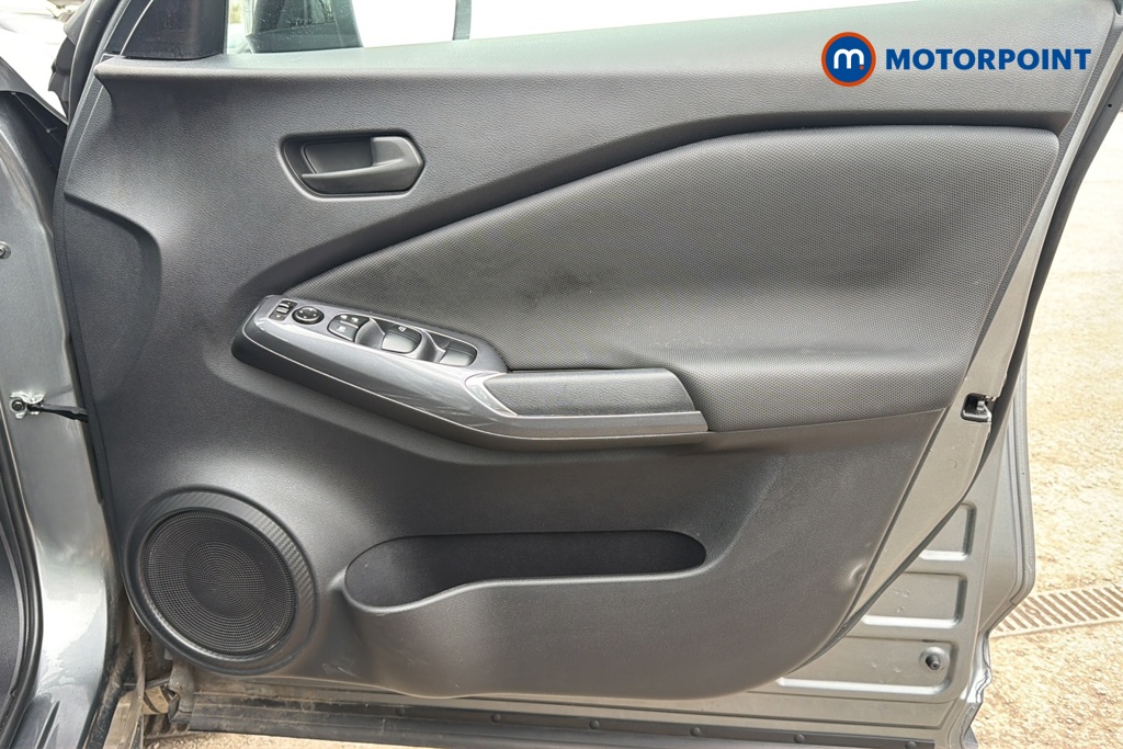 Nissan Juke Visia Manual Petrol SUV - Stock Number (1630730) - 18th supplementary image