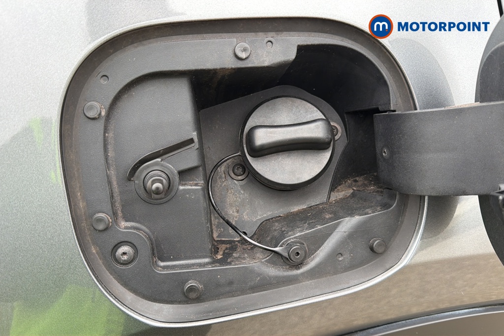Nissan Juke Visia Manual Petrol SUV - Stock Number (1630730) - 41st supplementary image