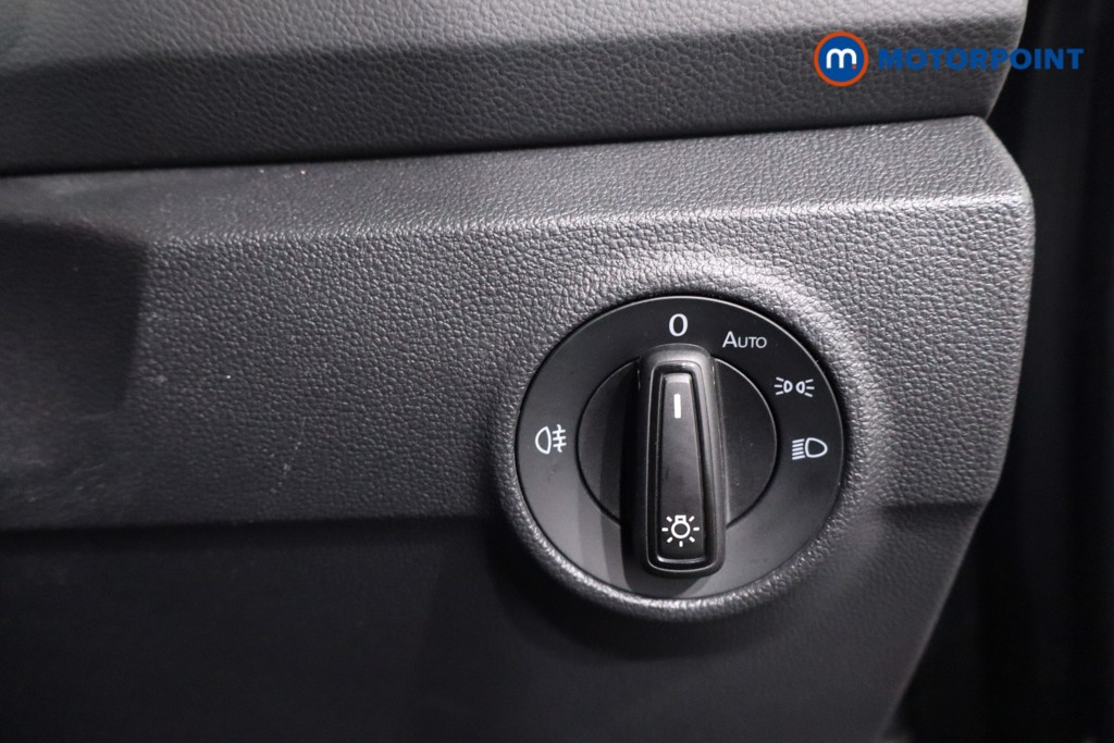 Volkswagen T-Roc Life Manual Petrol SUV - Stock Number (1630845) - 17th supplementary image