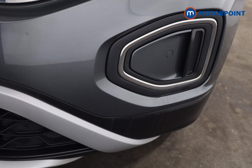 Volkswagen T-Roc Life Manual Petrol SUV - Stock Number (1630845) - 31st supplementary image