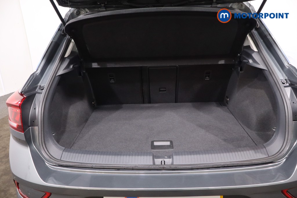 Volkswagen T-Roc Life Manual Petrol SUV - Stock Number (1630845) - 37th supplementary image