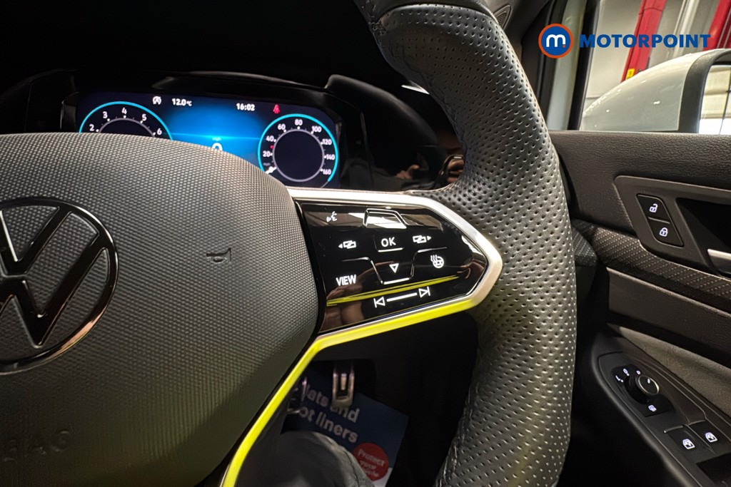 Volkswagen Golf R-Line Automatic Petrol Hatchback - Stock Number (1630849) - 4th supplementary image