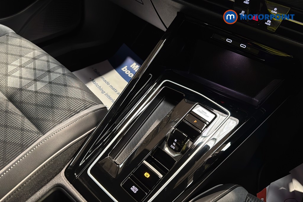 Volkswagen Golf R-Line Automatic Petrol Hatchback - Stock Number (1630849) - 15th supplementary image