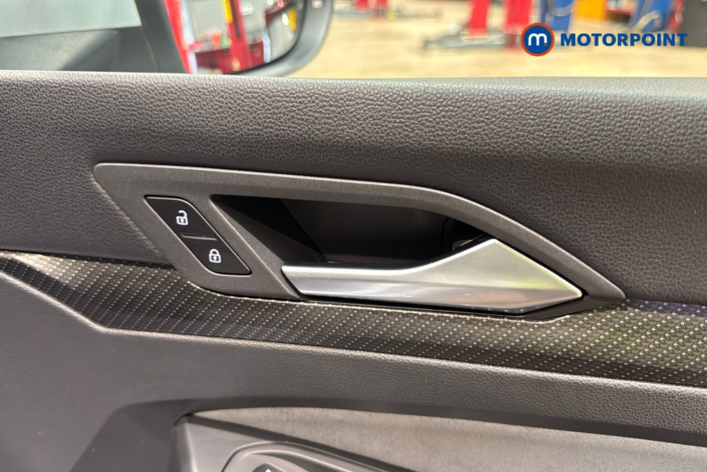 Volkswagen Golf R-Line Automatic Petrol Hatchback - Stock Number (1630849) - 42nd supplementary image