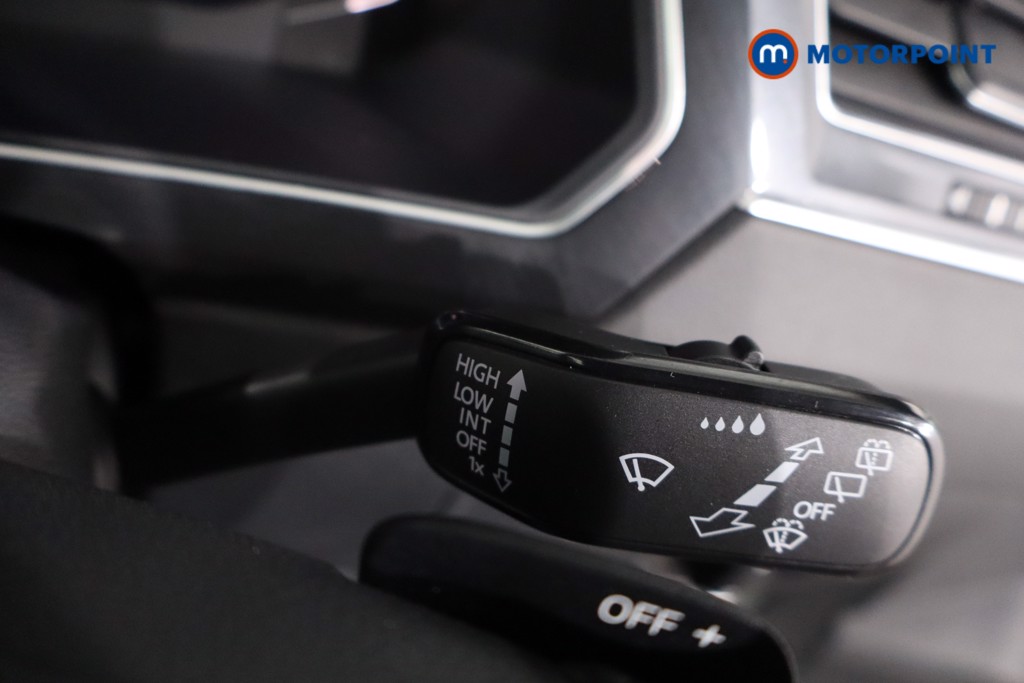 Volkswagen Tiguan R-Line Edition Automatic Petrol SUV - Stock Number (1630928) - 17th supplementary image