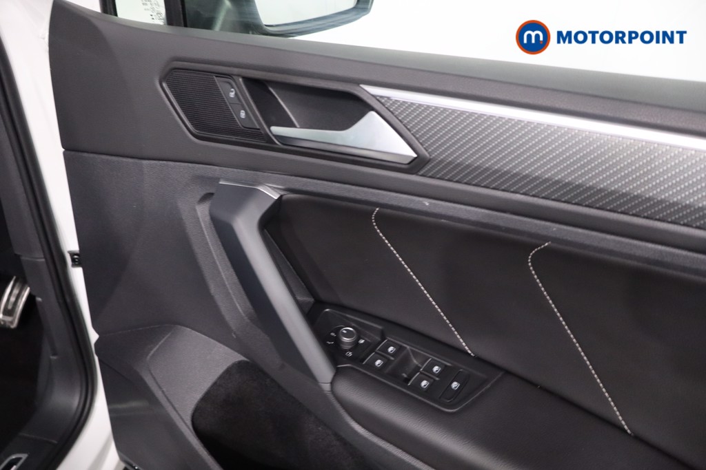 Volkswagen Tiguan R-Line Edition Automatic Petrol SUV - Stock Number (1630928) - 29th supplementary image