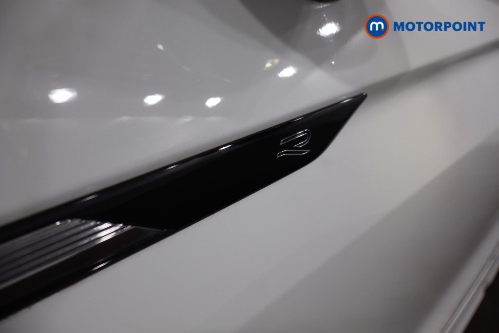 Volkswagen Tiguan R-Line Edition Automatic Petrol SUV - Stock Number (1630928) - 33rd supplementary image