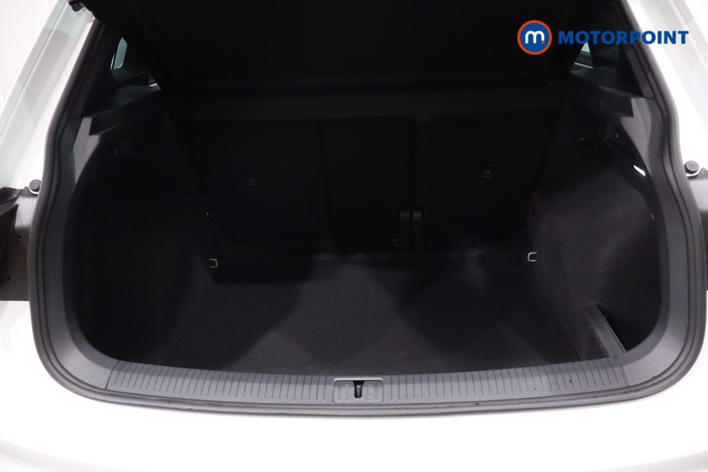 Volkswagen Tiguan R-Line Edition Automatic Petrol SUV - Stock Number (1630928) - 44th supplementary image