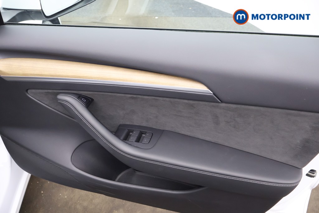 Tesla Model 3 Standard Plus Automatic Electric Saloon - Stock Number (1630995) - 7th supplementary image
