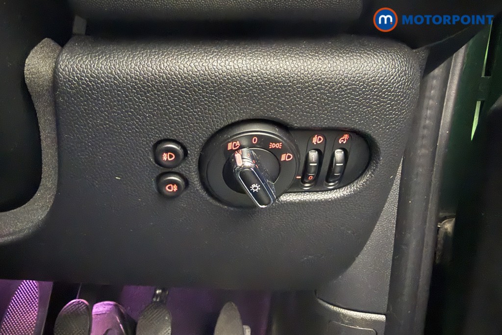 Mini Hatchback Cooper Classic Manual Petrol Hatchback - Stock Number (1631043) - 10th supplementary image