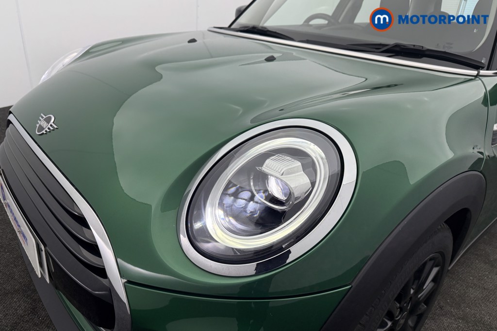 Mini Hatchback Cooper Classic Manual Petrol Hatchback - Stock Number (1631043) - 16th supplementary image