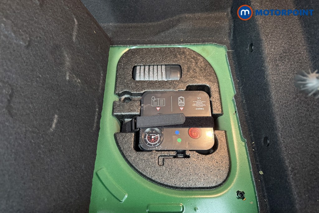 Mini Hatchback Cooper Classic Manual Petrol Hatchback - Stock Number (1631043) - 25th supplementary image