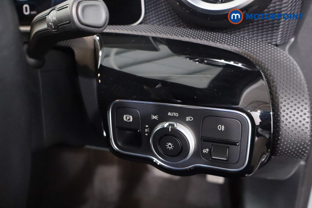 Mercedes-Benz A Class Sport Automatic Petrol Hatchback - Stock Number (1631108) - 17th supplementary image