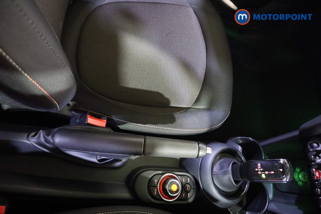 Mini Hatchback Cooper Classic Automatic Petrol Hatchback - Stock Number (1631478) - 6th supplementary image