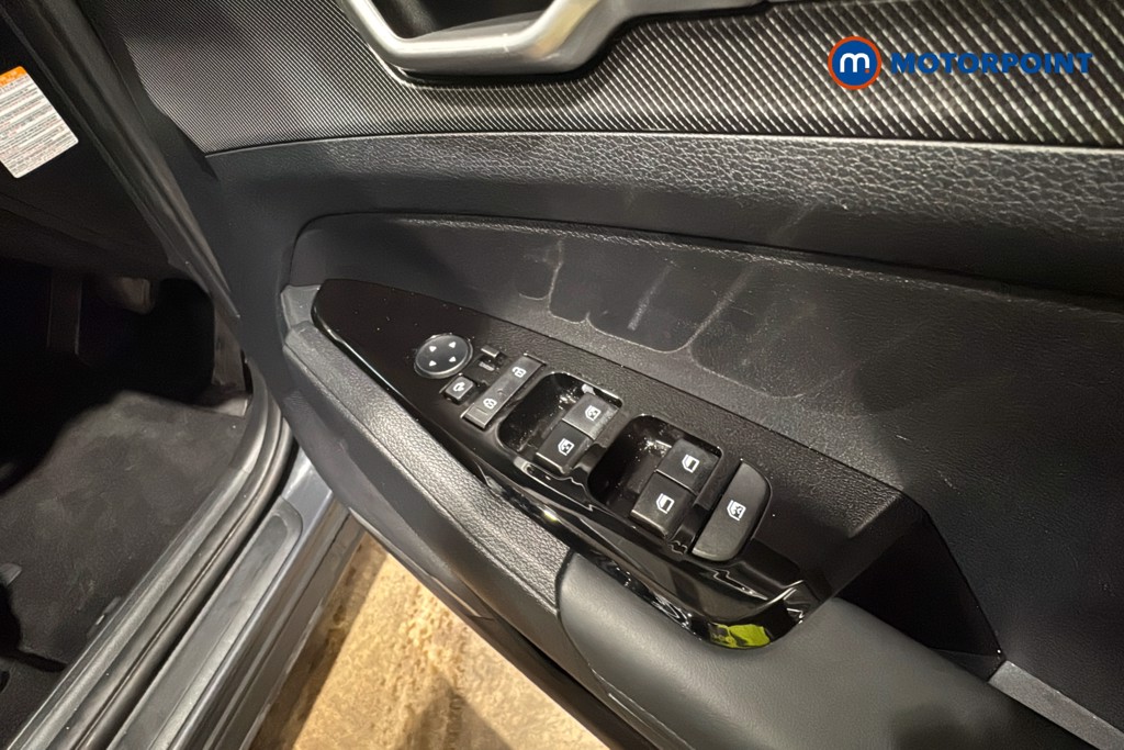 KIA Sportage 3 Automatic Petrol-Electric Hybrid SUV - Stock Number (1631761) - 20th supplementary image