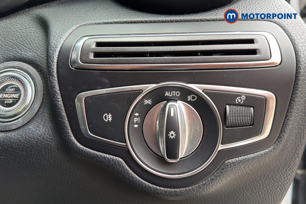Mercedes-Benz C Class Sport Automatic Petrol Saloon - Stock Number (1631800) - 11th supplementary image