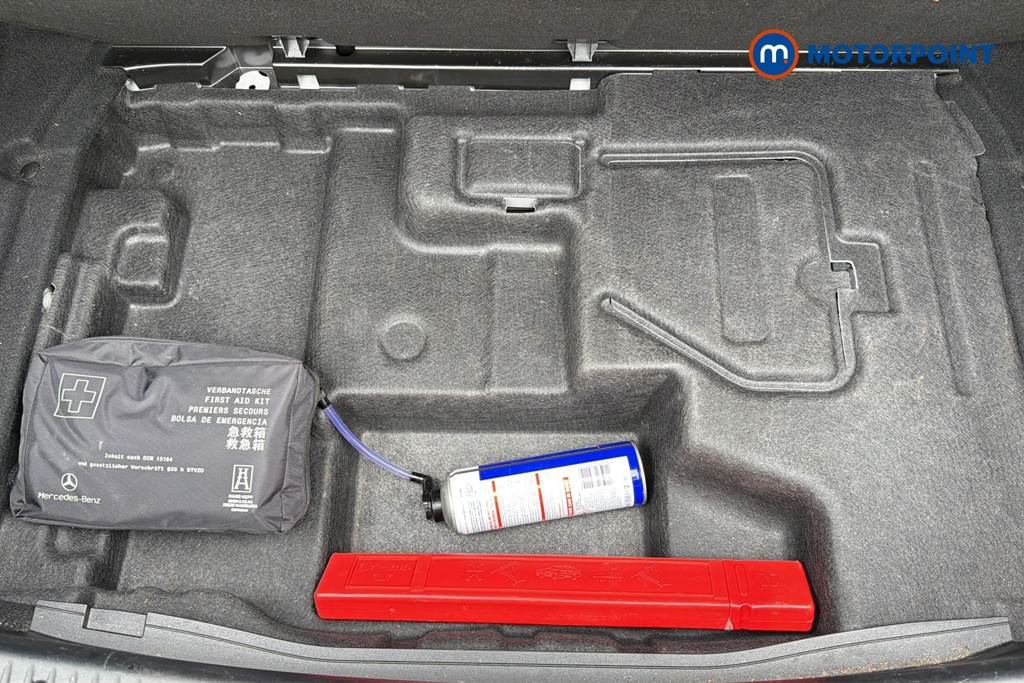 Mercedes-Benz C Class Sport Automatic Petrol Saloon - Stock Number (1631800) - 33rd supplementary image