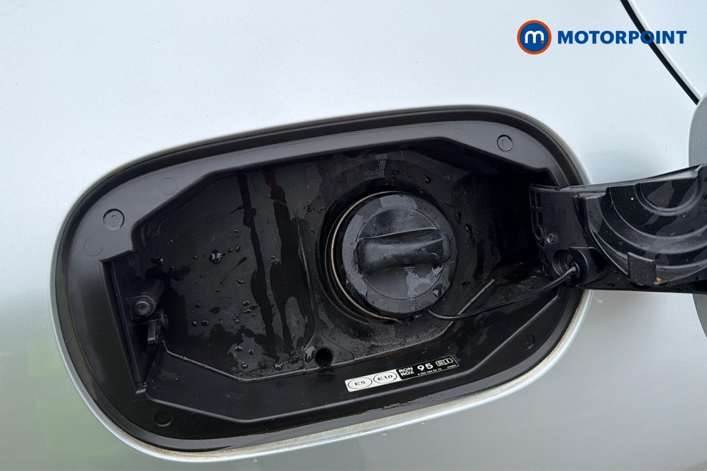 Mercedes-Benz C Class Sport Automatic Petrol Saloon - Stock Number (1631800) - 41st supplementary image