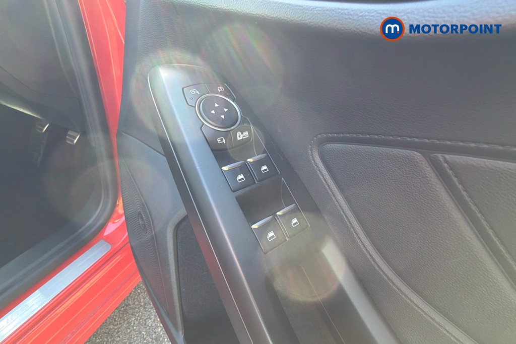 Ford Focus St-Line X Edition Manual Petrol Estate - Stock Number (1599809) - 20th supplementary image