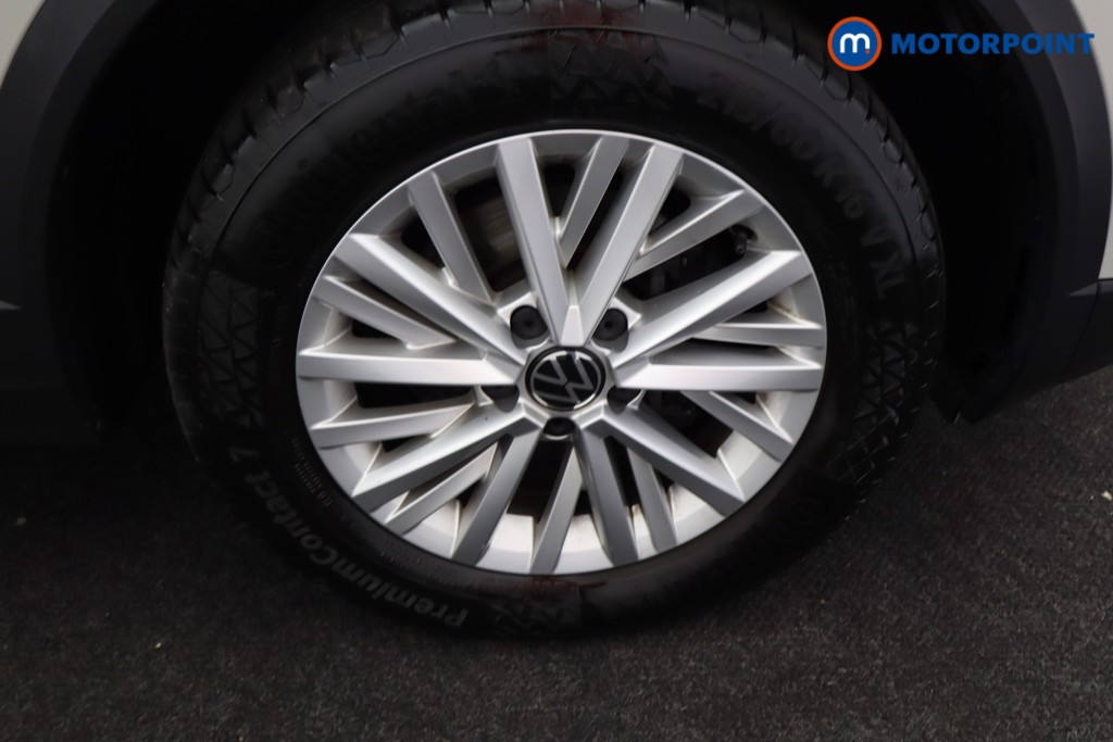 Volkswagen T-Roc Life Manual Petrol SUV - Stock Number (1611669) - 23rd supplementary image